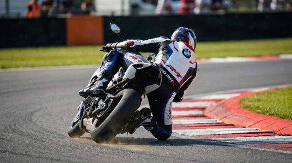 image_Pippit_202601071202 Blouson Gomax-BMW-WRR01