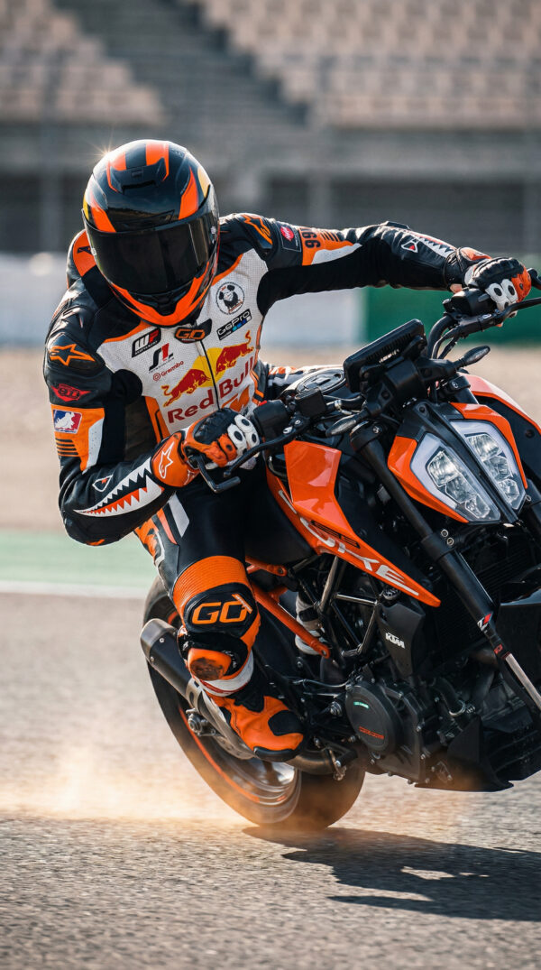 image_Pippit_202604031912 Combinaisons GM-COMB KTM-01REDB