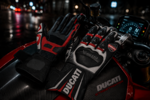 Gants Racing GM-DUC01BW