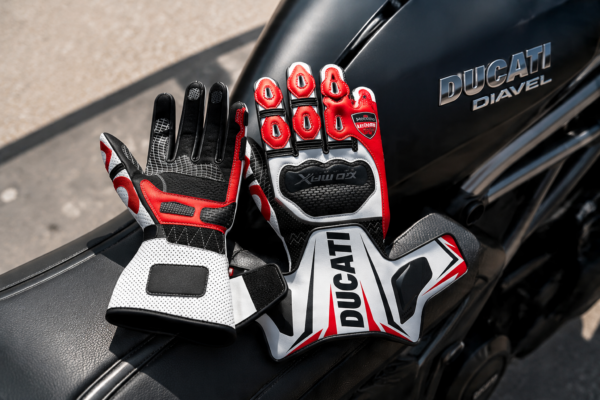 GM-DUC01WR01 Gants Racing GM-DUC01WR