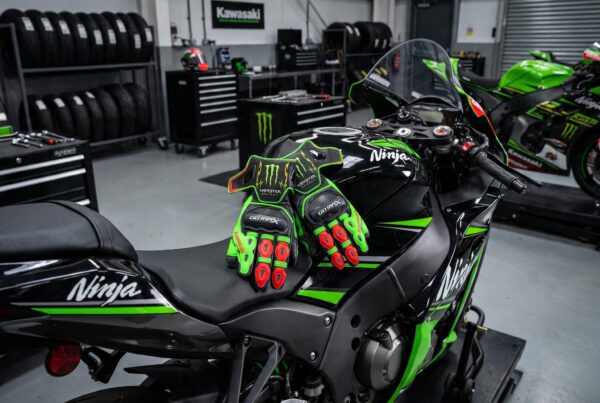 KAWG01MONS02 Gants Racing GM-KAWG01MONS