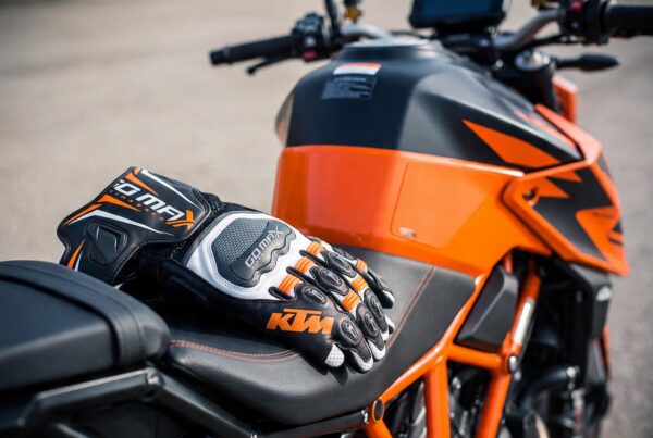 Gants Racing GM-KTMG02